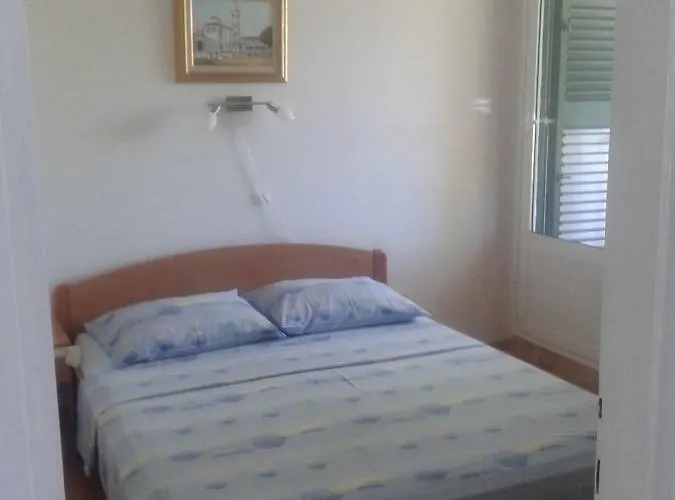Apartment Milka Petrčane